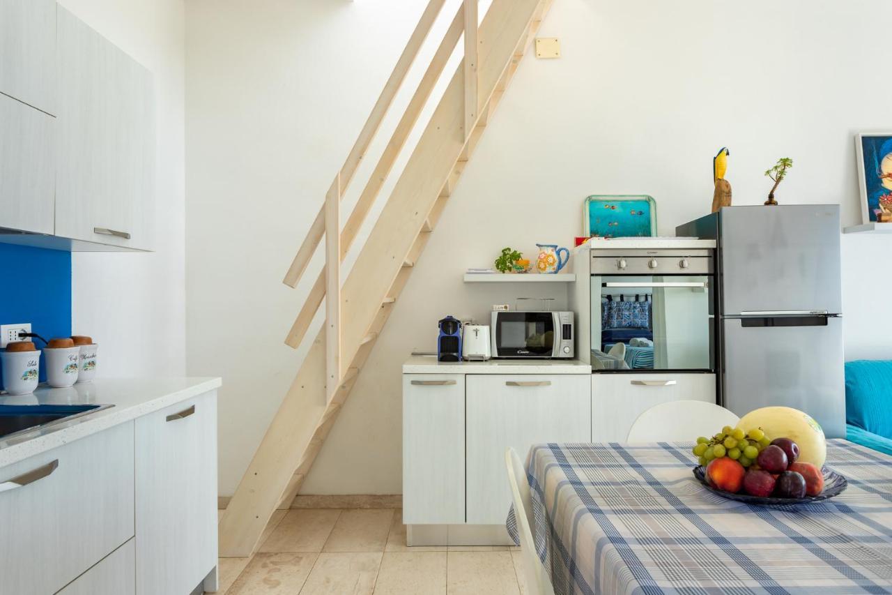 Appartamento Fronte Mare - Waterfront Apartment Putzu Idu Exteriör bild