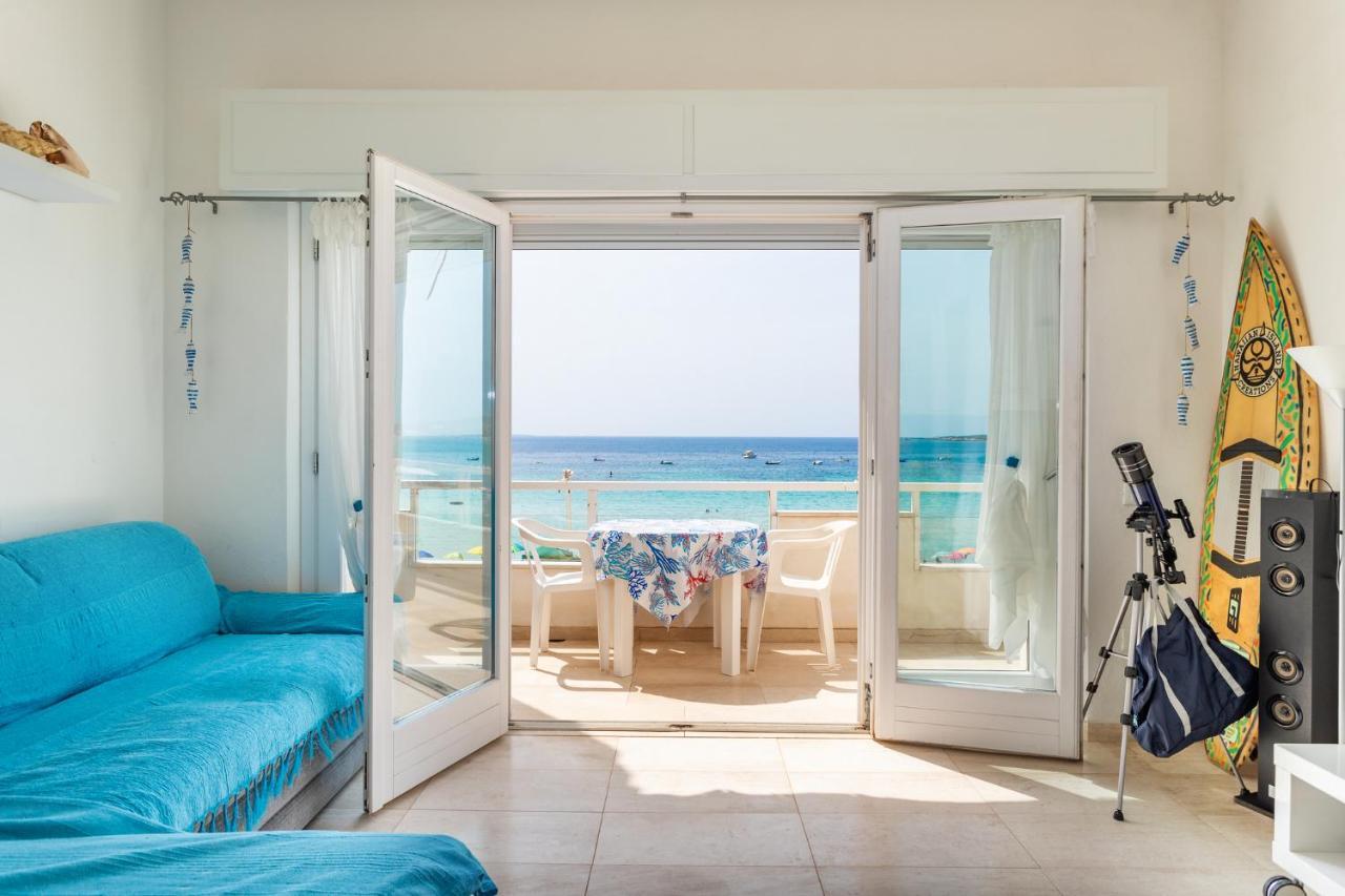 Appartamento Fronte Mare - Waterfront Apartment Putzu Idu Exteriör bild