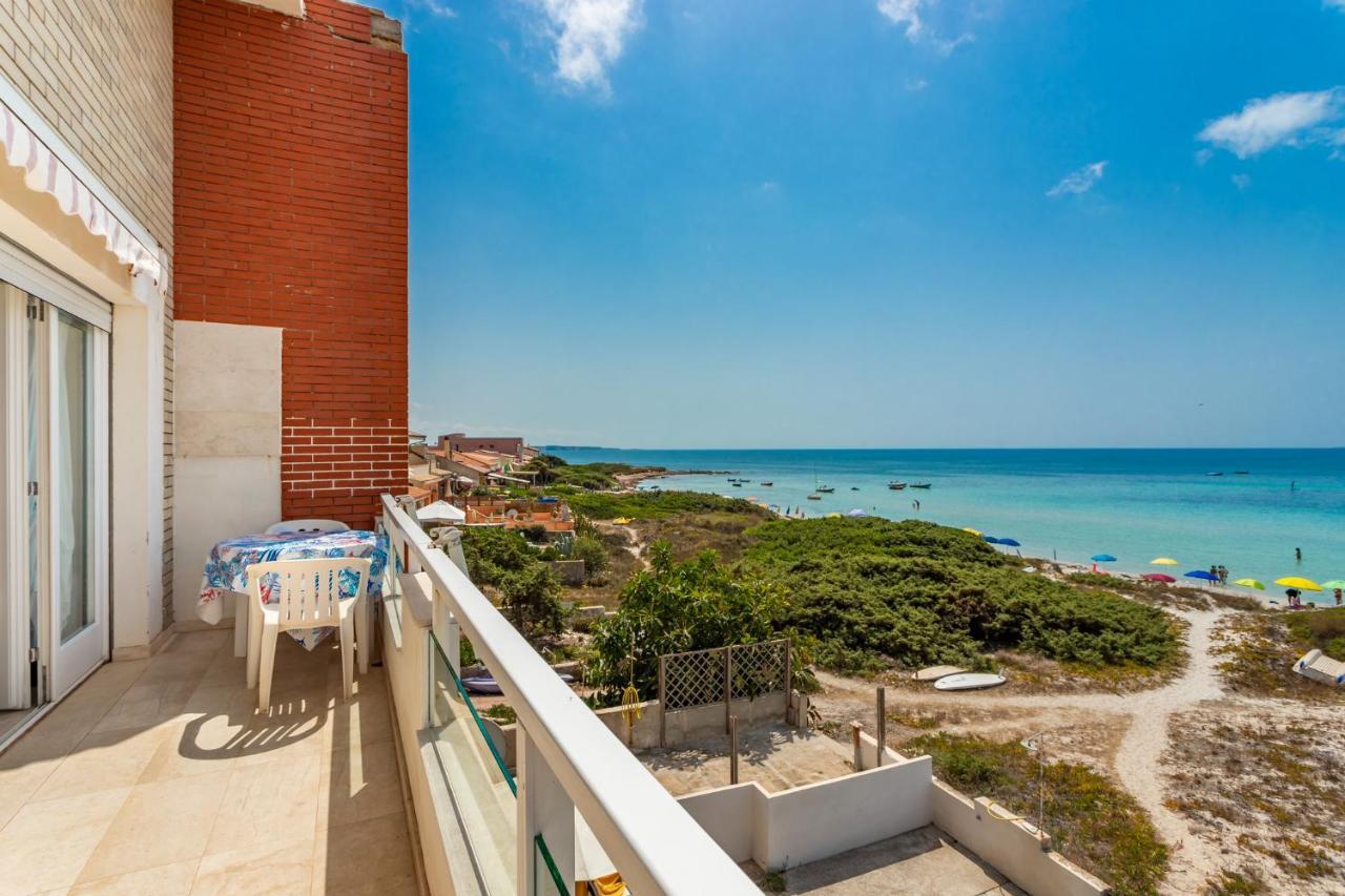 Appartamento Fronte Mare - Waterfront Apartment Putzu Idu Exteriör bild
