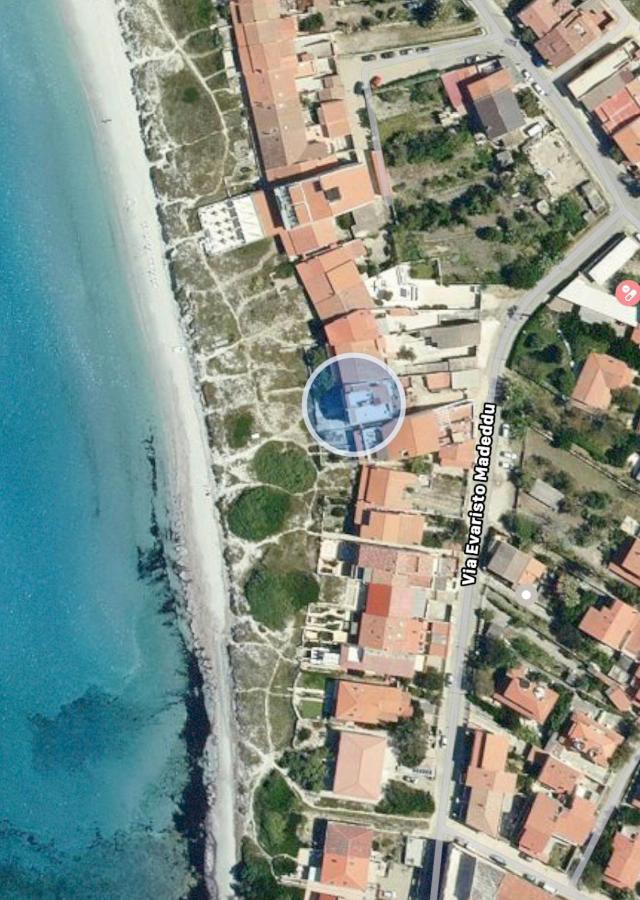 Appartamento Fronte Mare - Waterfront Apartment Putzu Idu Exteriör bild